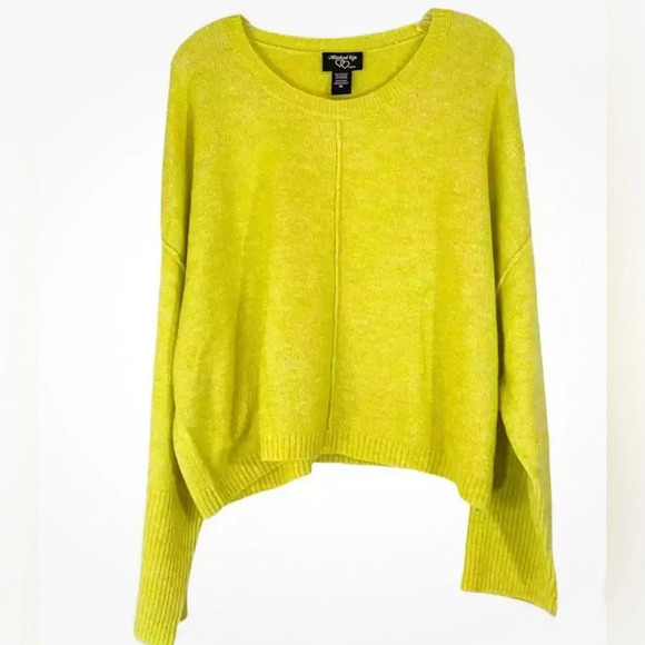 Hooked Up Women Cropped Pullover Sweater - Picture 6 of 9